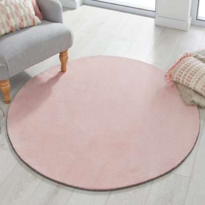 An Image of Cleo Circle Rug Cleo Ivory