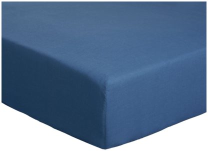 An Image of Argos Home Easycare Polycotton 26cm Fitted Sheet - Single