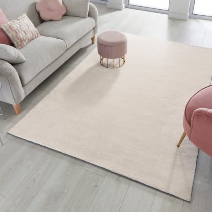 An Image of Cleo Rug Cleo Ivory