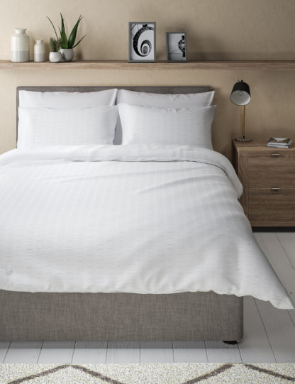 An Image of M&S Unisex Pure Cotton Striped Seersucker Bedding Set