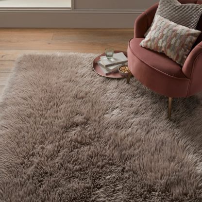 An Image of Luxe Faux Sheepskin Rug Luxe Ivory