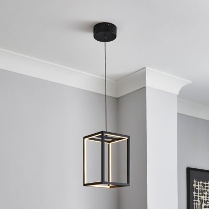 An Image of Depere 1 Light Black Ceiling Fitting Black