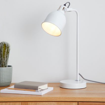 An Image of Isaac Desk Lamp Blush