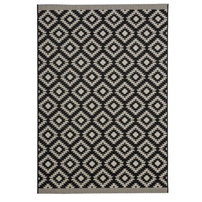 An Image of Argos Home Geo Utility Woven Rug - 120x170cm - Black & White