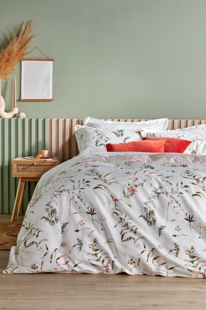 An Image of Meadow Duvet Set