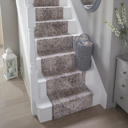 An Image of Soraya Traditional Stair Runner Soraya Silver