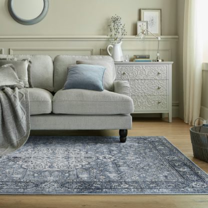 An Image of Elise Traditional Rug Grey