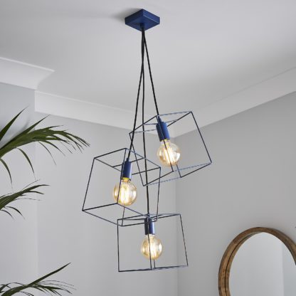 An Image of Edge 3 Light Cluster Pendant - Polished Brass