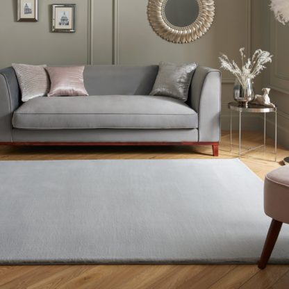 An Image of Faux Fur Supersoft Lush Rug Cream