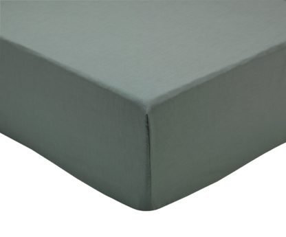 An Image of Habitat Cotton Rich Plain Dove Grey Fitted Sheet - Double