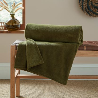 An Image of Soft Fleece Recycled Throw, 130x170cm Teal (Green)