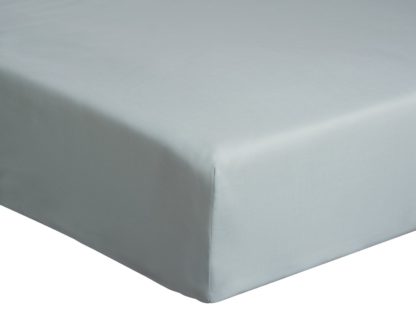 An Image of Habitat Cotton Rich Plain Dove Grey Fitted Sheet - Double