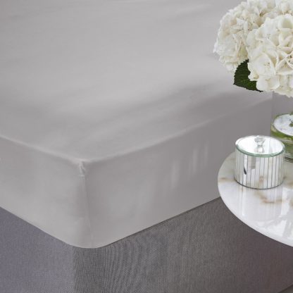 An Image of Silentnight Supersoft Plain Mulberry Fitted Sheet - Double