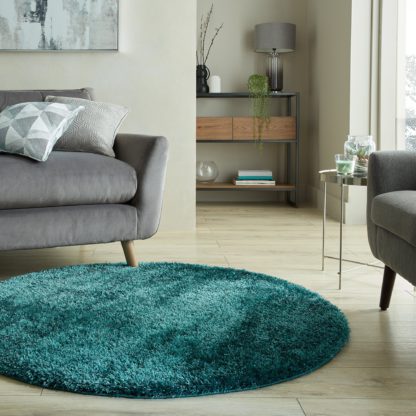 An Image of Indulgence Round Shaggy Rug Cream