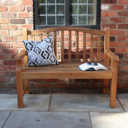 An Image of Lytham 120cm Acacia Bench Natural