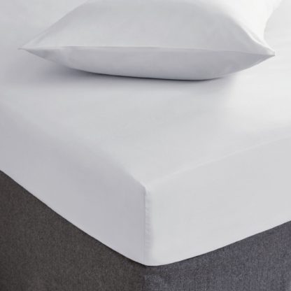 An Image of Hotel 200 Thread Count 100% Cotton Fitted Sheet Silver