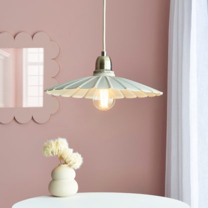 An Image of Maya Scallop Adjustable Pendant Light Off-White