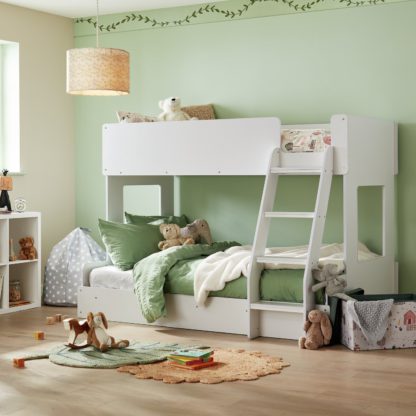 An Image of Habitat Ultimate Triple Bunk Bed With Mattress - White