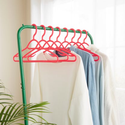 An Image of Pack of 8 Plastic Hangers Magenta