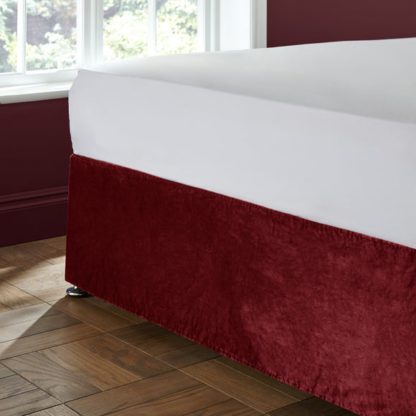 An Image of Catherine Lansfield Kingsley Matte Velvet Divan Base Bed Wrap