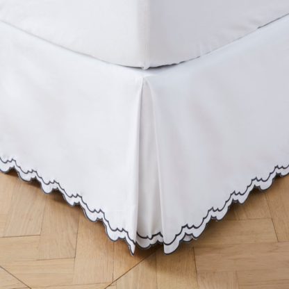 An Image of Dorma Double Scallop Valance