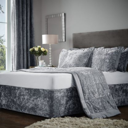 An Image of Catherine Lansfield Crushed Velvet Divan Base Bed Wrap