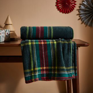 An Image of Green Tartan Fleece Throw 130cm x 170cm Green