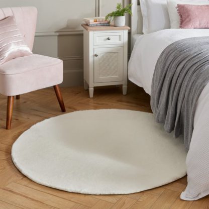 An Image of Faux Fur Supersoft Lush Round Rug