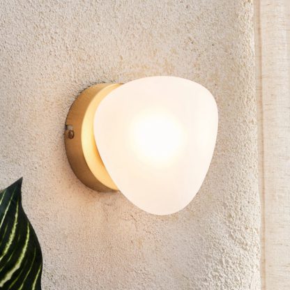 An Image of Pebble Modern Wall Light