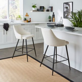 An Image of Ariana Bar Stool, Boucle