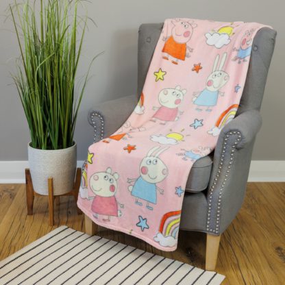 An Image of Peppa Pig Playful Fleece Blanket Pink