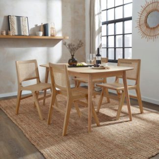 An Image of Karla Rectangular Extendable Dining Table with 4 Arielle Natural Oak Dining Chairs