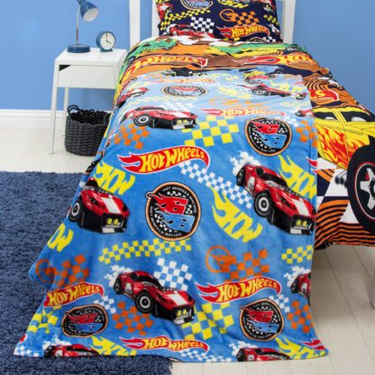 An Image of Hot Wheels Flame Fleece Blanket Blue