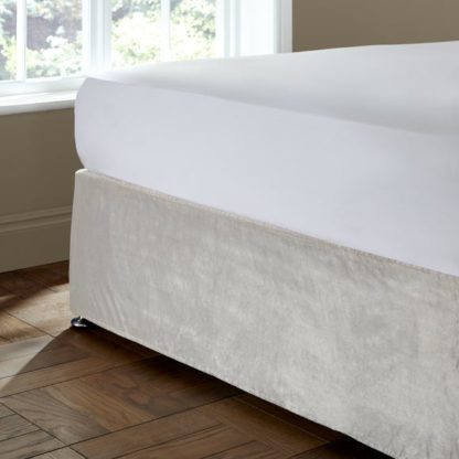 An Image of Catherine Lansfield Kingsley Matte Velvet Divan Base Bed Wrap