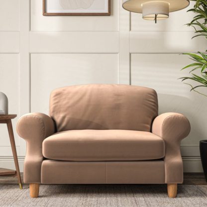 An Image of Ashford Snuggle Chair