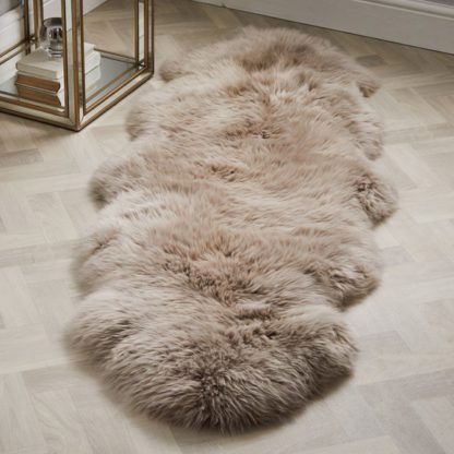 An Image of Double Pelt Sheepskin Rug